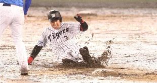 大雨の中でのクライマックスシリーズファーストステージ